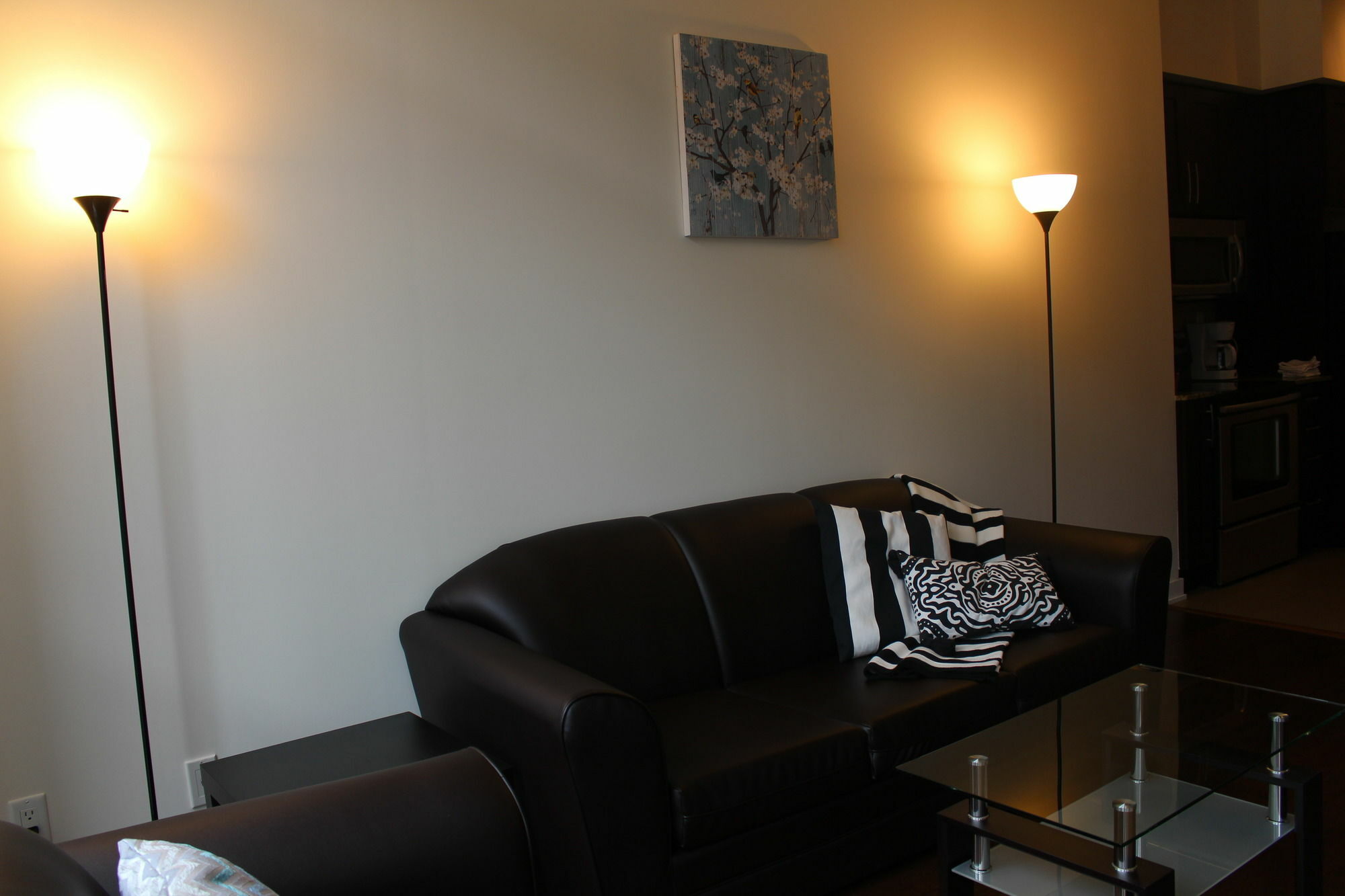Custom Luxury Suite - By Elite Suites Місісаґа Екстер'єр фото