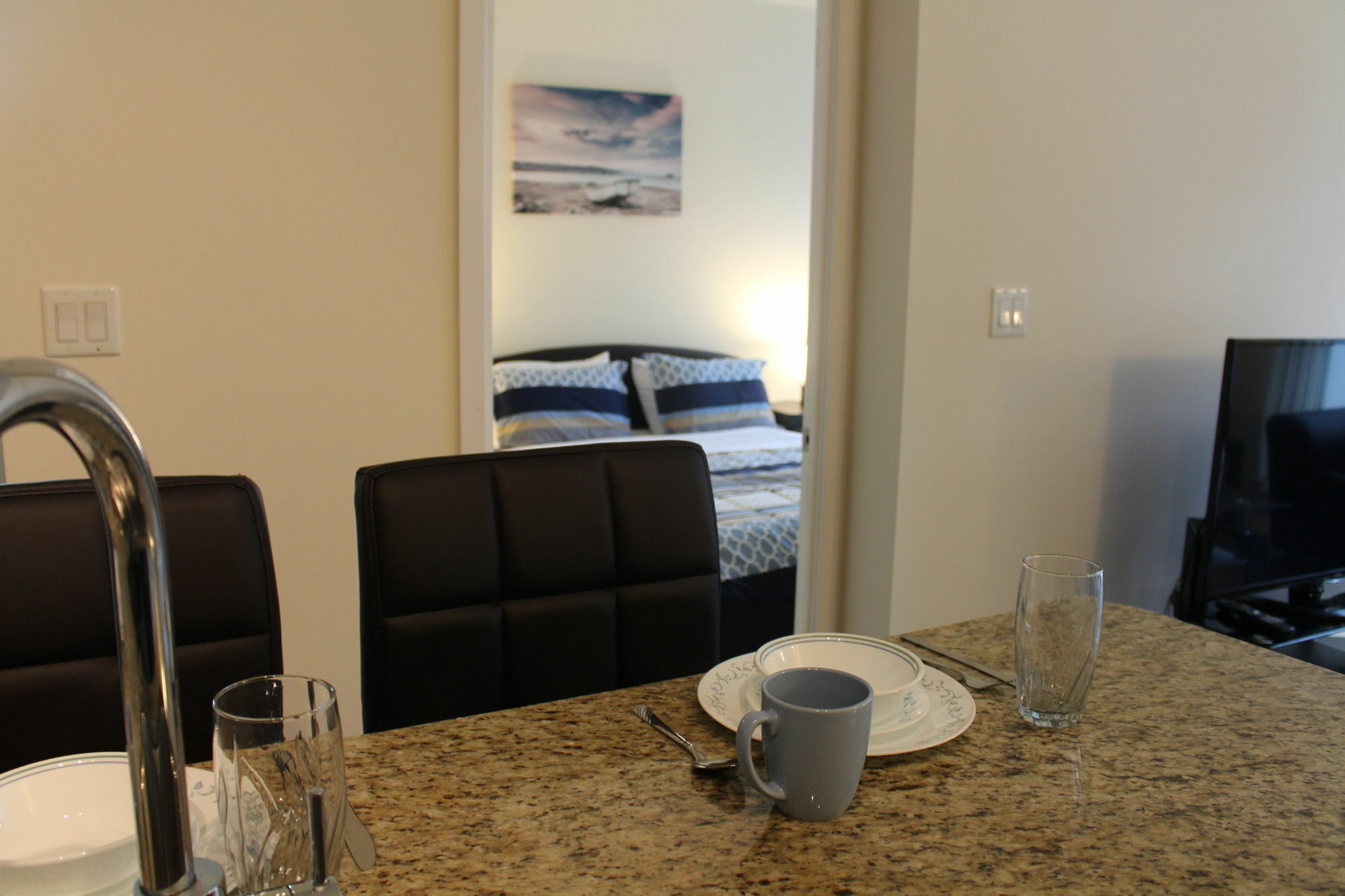 Custom Luxury Suite - By Elite Suites Місісаґа Екстер'єр фото